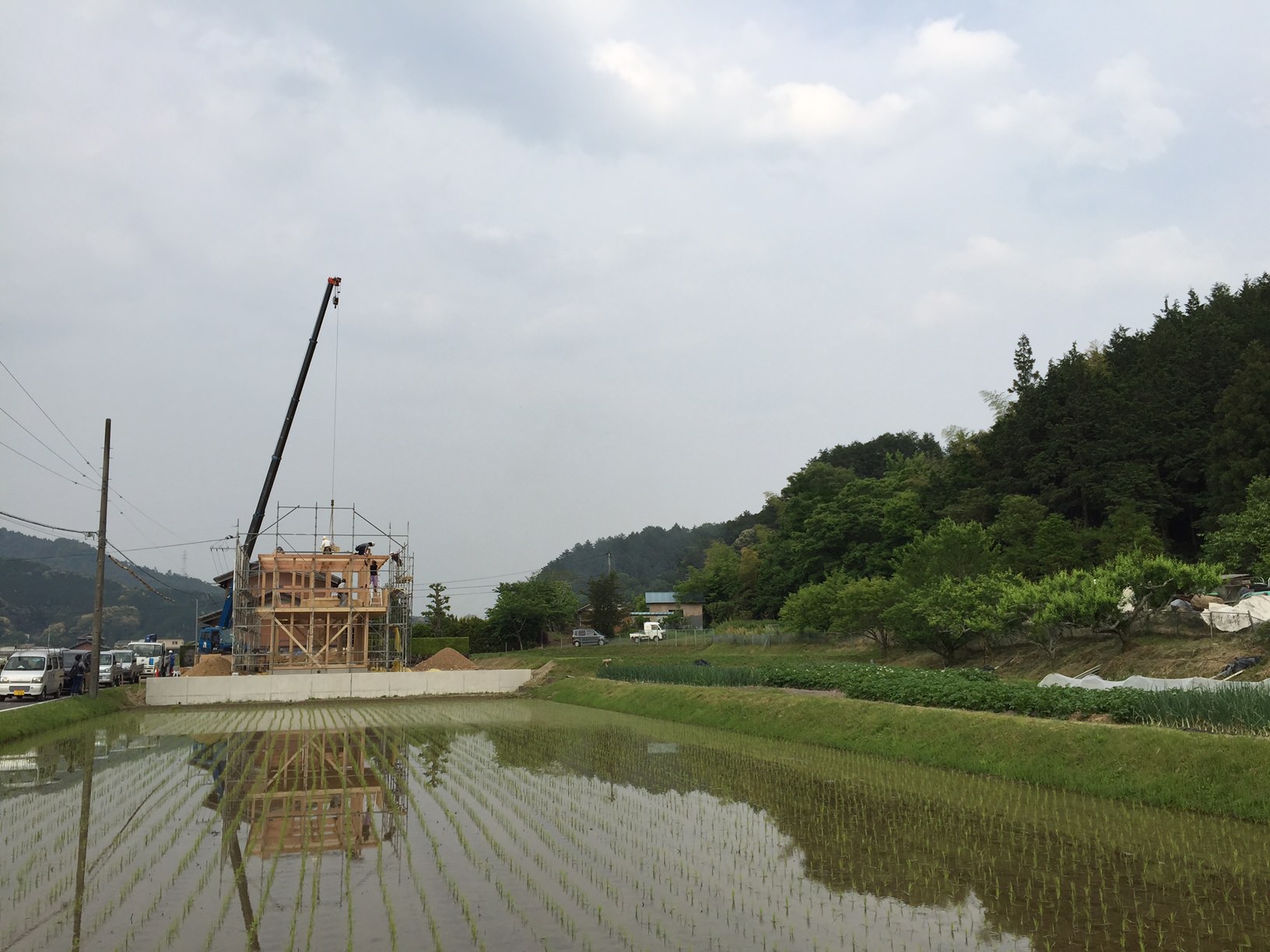 岐阜県山県市「梅原の家」木造２階建て　ガレージハウス　上棟