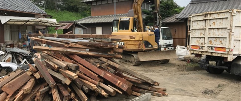愛知県一宮市　「極楽寺の家」　木の家　解体工事中
